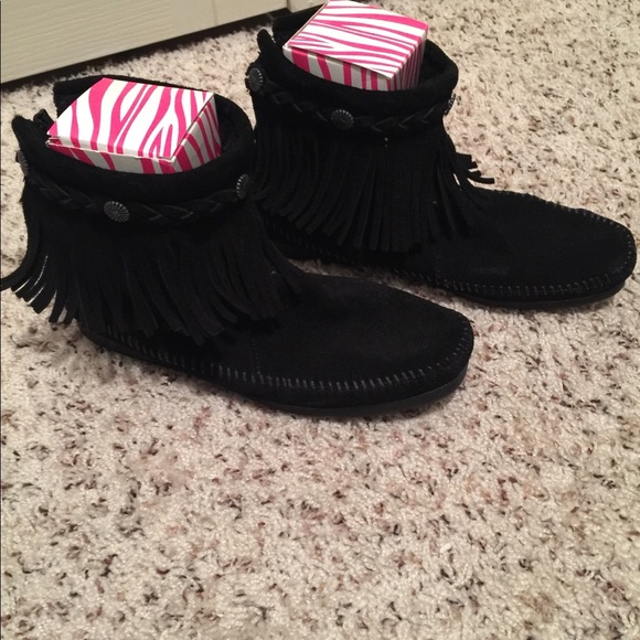 black fringe moccasins